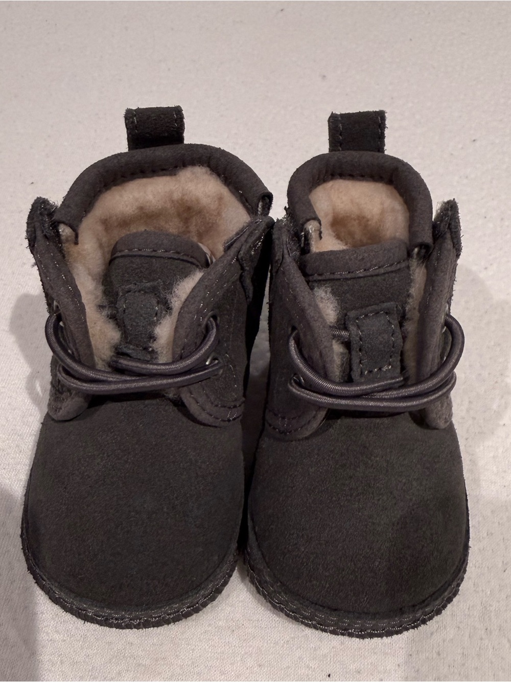 Ugg 0-1 Baby Cozy Shearling-Lined Ankle Boots - Charcoal